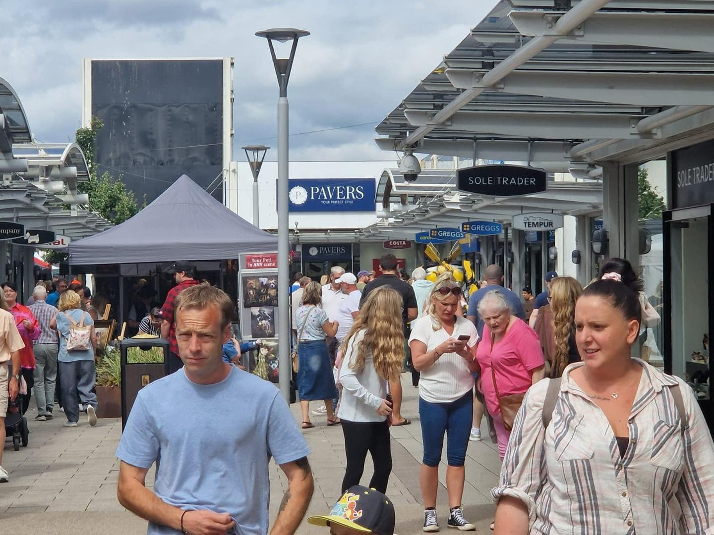 Designer Outlet Leeds (junction 32) - Artisan Street Fayre - outdoors